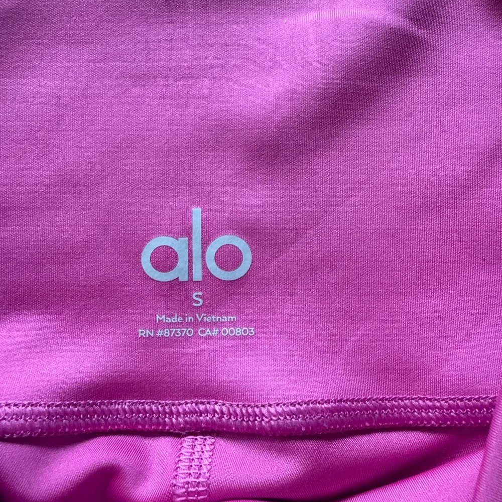 High-Waist Airlift Legging
Color: Paradise Pink
Size: S

$99.00